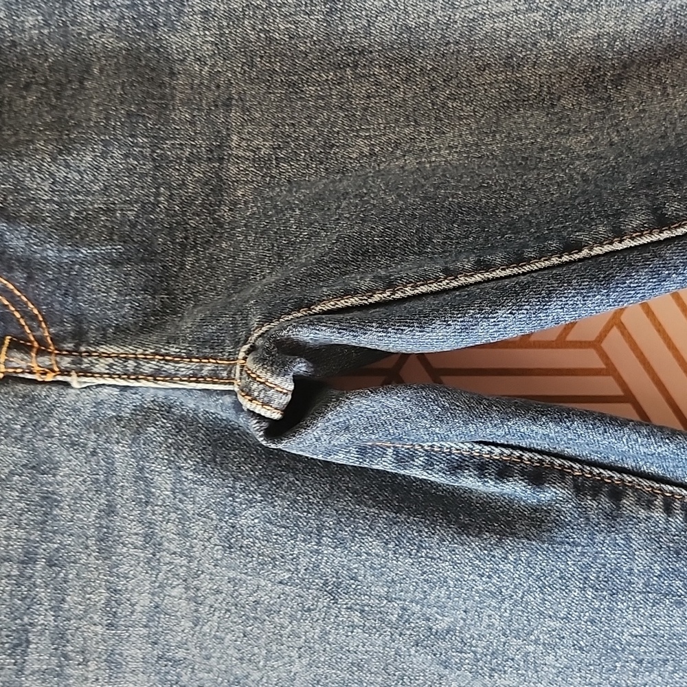 Levi's Wedgie Fit Straight Jeans - Picture 7 of 12